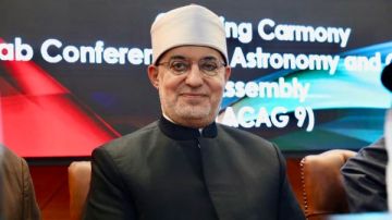 مفتي الجمهورية: العلم عبادة وسلوك حضاري يسهم في بناء الإنسان وتحقيق العمران مفتي الجمهورية: العلم عبادة وسلوك حضاري يسهم في بناء الإنسان وتحقيق العمران