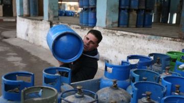 هترتفع 50 جنيه.. زيادة مرتقبة في أسطوانة البوتاجاز المنزلية هترتفع 50 جنيه.. زيادة مرتقبة في أسطوانة البوتاجاز المنزلية