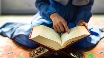 امرأة قدمت أبنائها شهداء في سبيل الله.. تعرف عليها امرأة قدمت أبنائها شهداء في سبيل الله.. تعرف عليها