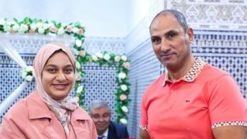 رئيس جهاز اليد بالأهلى يهدي درع النادي لجهة الدار البيضاء سطات  رئيس جهاز اليد بالأهلى يهدي درع النادي لجهة الدار البيضاء سطات