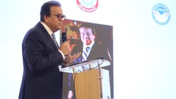 وزير الصحة يعلن إطلاق دليل عمل لسلامة المرضى في أقسام حديثي الولادة وزير الصحة يعلن إطلاق دليل عمل لسلامة المرضى في أقسام حديثي الولادة