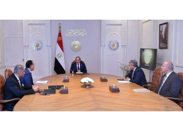 الرئيس السيسي يتابع استعدادات الاحتفالية الكبرى لافتتاح المتحف المصري الكبير الرئيس السيسي يتابع استعدادات الاحتفالية الكبرى لافتتاح المتحف المصري الكبير
