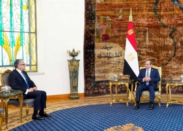 الرئيس السيسي يستقبل العناني بعد فوزه في انتخابات اليونسكو 