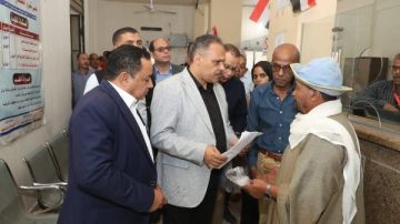 خلال زيارته لكفر صقر.. محافظ الشرقية يتابع سير إجراءات العمل بالمركز التكنولوجي خلال زيارته لكفر صقر.. محافظ الشرقية يتابع سير إجراءات العمل بالمركز التكنولوجي