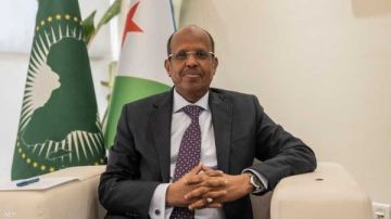 رئيس مفوضية الاتحاد الإفريقي يدعو إلى إسكات البنادق وتحقيق الأمن القاري