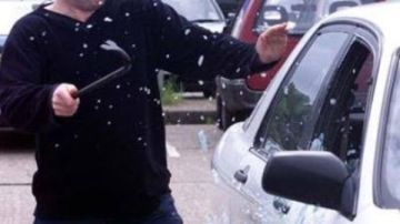 سرقوا 1.5 مليون جنيه من مالك مزرعة دواجن.. المتهمون يواجهون هذه العقوبة