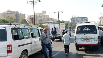 محافظ أسوان: لا تهاون مع مخالفى التعريفة الجديدة وضبط 14 مخالفة بحملات مكثفة محافظ أسوان: لا تهاون مع مخالفى التعريفة الجديدة وضبط 14 مخالفة بحملات مكثفة