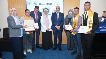 وزير الري يسلم شهادات للفائزين في المسابقة الإقليمية هاكاثون الاستدامة المائية  وزير الري يسلم شهادات للفائزين في المسابقة الإقليمية هاكاثون الاستدامة المائية