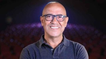 أشرف عبد الباقي: أي حد من مسرح مصر يعمل فيلم وحش يشتموني.. أنا مالي!  أشرف عبد الباقي: أي حد من مسرح مصر يعمل فيلم وحش يشتموني.. أنا مالي!