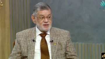 الخرباوي عن تلعثم بعض نواب الشيوخ أثناء القسم: الكاميرات توتر البعض الخرباوي عن تلعثم بعض نواب الشيوخ أثناء القسم: الكاميرات توتر البعض
