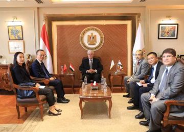 في إطار الحزام والطريق .. وزير التعليم العالي يناقش مستجدات المختبر المشترك الصيني المصري