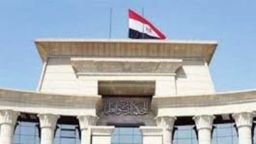 قيد عقود بيع العقارات الخاضعة للسجل العيني كشرط لانتقال الملكية يوافق الدستور