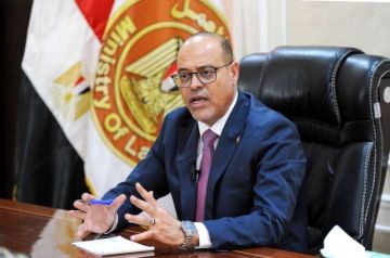 استجابة سريعة من وزير العمل لتوفير فرصة عمل لإحدى الفتيات من ذوي الهمم بالأقصر استجابة سريعة من وزير العمل لتوفير فرصة عمل لإحدى الفتيات من ذوي الهمم بالأقصر