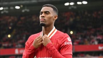 جرافينبيرج يعود لتدريبات ليفربول قبل مواجهة أستون فيلا بالدوري الإنجليزي جرافينبيرج يعود لتدريبات ليفربول قبل مواجهة أستون فيلا بالدوري الإنجليزي