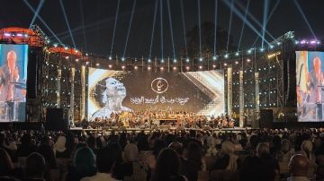 شاهد .. أنامل عمر خيرت الذهبية تشعل مهرجان الموسيقى العربية شاهد .. أنامل عمر خيرت الذهبية تشعل مهرجان الموسيقى العربية