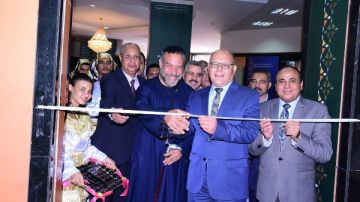 طلاب آثار سوهاج يبدعون في تصميم نماذج محاكاة لأماكن وقطع أثرية عالمية طلاب آثار سوهاج يبدعون في تصميم نماذج محاكاة لأماكن وقطع أثرية عالمية