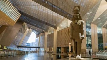 مصر تفتح أبواب التاريخ .. 10زعماء زاروا المتحف الكبير قبل الافتتاح.. و60 زعيما يحتفون بميلاد صرح للحضارة المصرية مصر تفتح أبواب التاريخ .. 10زعماء زاروا المتحف الكبير قبل الافتتاح.. و60 زعيما يحتفون بميلاد صرح للحضارة المصرية