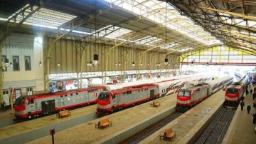 موعد بدء تطبيق رسوم جديدة على حجوزات القطارات في مصر موعد بدء تطبيق رسوم جديدة على حجوزات القطارات في مصر