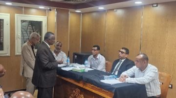 نائب محافظ الأقصر يبحث شكاوى وطلبات المواطنين خلال لقاء اليوم المفتوح نائب محافظ الأقصر يبحث شكاوى وطلبات المواطنين خلال لقاء اليوم المفتوح