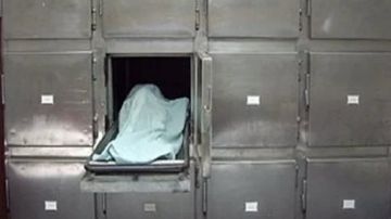 العثور على جثة لأحد الأشخاص بها طعنات بإحدى قرى الدقهلية العثور على جثة لأحد الأشخاص بها طعنات بإحدى قرى الدقهلية