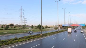 جهاز6 أكتوبر يرفع كفاءة الطرق تزامنا مع افتتاح المتحف المصري الكبير..صور جهاز6 أكتوبر يرفع كفاءة الطرق تزامنا مع افتتاح المتحف المصري الكبير..صور