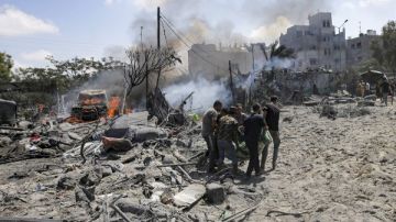 رئيس المجلس الأوروبي: نشكر الرئيس السيسي على جهوده في وقف إطلاق النار بغزة رئيس المجلس الأوروبي: نشكر الرئيس السيسي على جهوده في وقف إطلاق النار بغزة