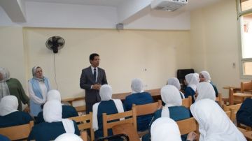 رئيس جامعة بنها يتفقد سير العملية التعليمية بالمعهد الفنى للتمريض رئيس جامعة بنها يتفقد سير العملية التعليمية بالمعهد الفنى للتمريض