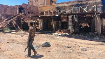 أطباء السودان: الدعم السريع اختطفت 6 من الكوادر الصحية في الفاشر أطباء السودان: الدعم السريع اختطفت 6 من الكوادر الصحية في الفاشر