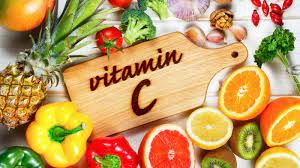 أعراض غير متوقعة تكشف نقص فيتامين سي .. تعرف عليها