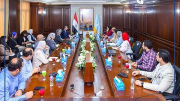 محافظ الإسكندرية يبحث سبل تعزيز وتطوير المنظومة الصحية