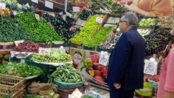 محافظ الدقهلية: إغلاق المنفذ الذي لا يعطي فاتورة بيع إلكترونية للمواطنين وإلغاء الترخيص محافظ الدقهلية: إغلاق المنفذ الذي لا يعطي فاتورة بيع إلكترونية للمواطنين وإلغاء الترخيص