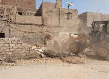 ضمن الموجة الـ27.. إزالة 115 حالة تعدي واسترداد 2612 فدانا من أملاك الدولة بأسيوط ضمن الموجة الـ27.. إزالة 115 حالة تعدي واسترداد 2612 فدانا من أملاك الدولة بأسيوط