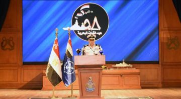 قائد القوات البحرية: نمتلك قوة حديثة وذكية قادرة على التواجد 24 ساعة لحماية الأمن القومي المصري قائد القوات البحرية: نمتلك قوة حديثة وذكية قادرة على التواجد 24 ساعة لحماية الأمن القومي المصري