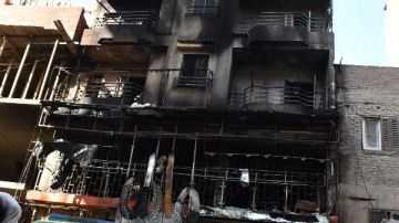 كانوا نايمين.. ننشر أسماء 11 ضحية بين متوفين ومصابين بحريق عقار فيصل