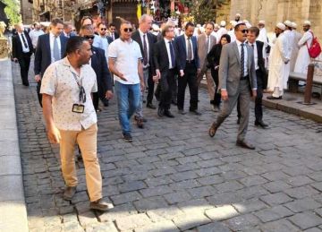 وزير خارجية ألمانيا يزور منطقة الجمالية والجامع الأزهر (صور)