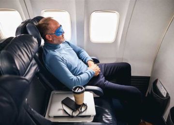  برجاء تفعيل وضع الطيران .. لماذا يطلب منك طاقم الطائرة هذا الطلب؟ (أسرار لم تعرفها من قبل)