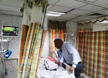 توجيهات بتقديم الرعاية المتكاملة للطلاب المصابين في حادث طريق أبوسمبل بأسوان