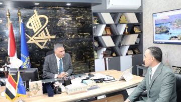 تفاصيل لقاء محافظ أسوان ومفوض الدولة الجديد عقب توليه مهام منصبه