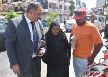 رئيس مياه الأقصر يتفقد مركز خدمة العملاء.. ويؤكد رفع كفاءة العاملين وتحديث أنظمة التشغيل رئيس مياه الأقصر يتفقد مركز خدمة العملاء.. ويؤكد رفع كفاءة العاملين وتحديث أنظمة التشغيل