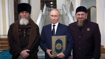 رسالة من مصر إلى بوتين.. كاتب مصري يوضح كيف تؤثر موسكو في العالم الإسلامي رسالة من مصر إلى بوتين.. كاتب مصري يوضح كيف تؤثر موسكو في العالم الإسلامي