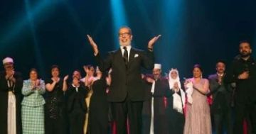 مدحت العدل يهدى مسرحية أم كلثوم للراحل سامى العدل وابنه أحمد سامى العدل مدحت العدل يهدى مسرحية أم كلثوم للراحل سامى العدل وابنه أحمد سامى العدل