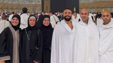 مريم منيب تؤدي العمرة لخطيبها الراحل عمرو ستين مريم منيب تؤدي العمرة لخطيبها الراحل عمرو ستين