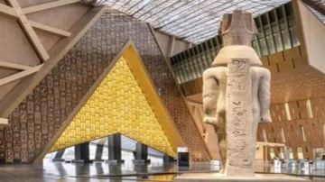 منسقة العرض بالمتحف المصري الكبير: نفخر بالانتماء لهذا الصرح العالمي منسقة العرض بالمتحف المصري الكبير: نفخر بالانتماء لهذا الصرح العالمي
