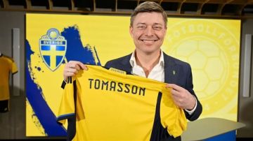 إقالة مدرب منتخب السويد عقب الهزيمة من كوسوفو في تصفيات المونديال