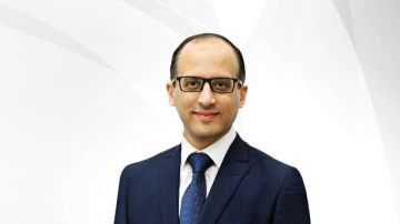 متحدث الوزراء يؤكد أهمية التزام التجار بإعلان الأسعار.. وعدم وجود زيادات غير مبررة متحدث الوزراء يؤكد أهمية التزام التجار بإعلان الأسعار.. وعدم وجود زيادات غير مبررة