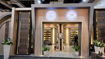 مدبولي يؤكد أهمية معرض تراثنا للحفاظ على الحرف اليدوية وتطويرها وتوسيع نطاقها مدبولي يؤكد أهمية معرض تراثنا للحفاظ على الحرف اليدوية وتطويرها وتوسيع نطاقها