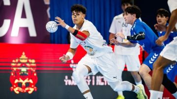 المنتخب الوطني لناشئي اليد يهزم المغرب ويواجه إسبانيا في نصف نهائي بطولة العالم المنتخب الوطني لناشئي اليد يهزم المغرب ويواجه إسبانيا في نصف نهائي بطولة العالم