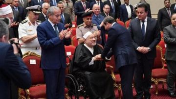 بعد رحيل أحمد عمر هاشم..مواقف لا تنسى من الرئيس عبدالفتاح السيسي