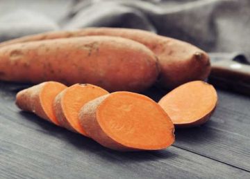 كنز للقلب والمناعة.. 6 أسباب تدفعك لتناول البطاطا هذا الخريف كنز للقلب والمناعة.. 6 أسباب تدفعك لتناول البطاطا هذا الخريف