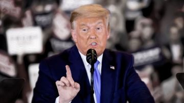 ترامب: لن ألتقي بوتين حتى يعتقد أنه سيتوصل لاتفاق سلام ترامب: لن ألتقي بوتين حتى يعتقد أنه سيتوصل لاتفاق سلام